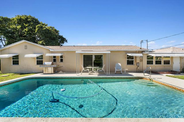 1812 High Ridge Road, Lake Worth, FL 33461