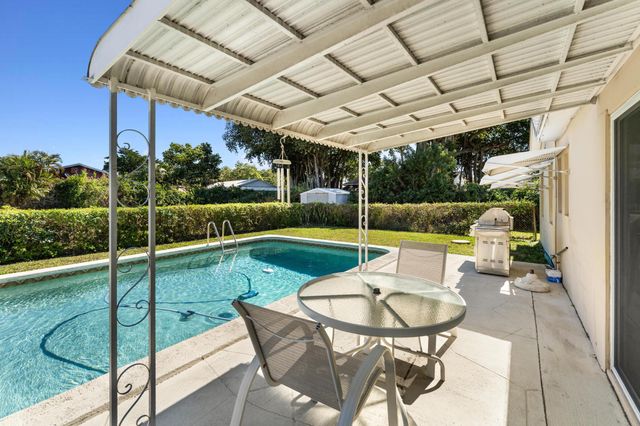 1812 High Ridge Road, Lake Worth, FL 33461