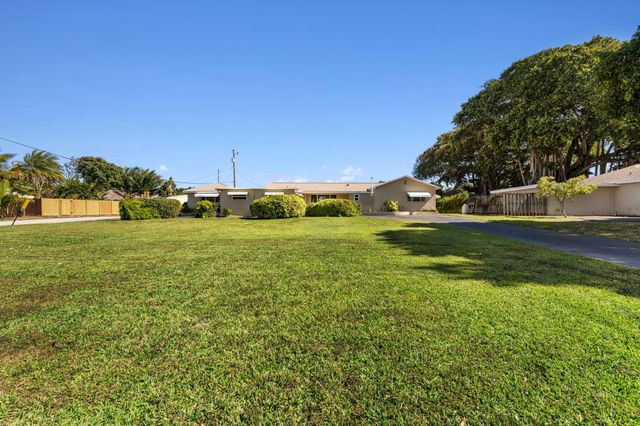 1812 High Ridge Road, Lake Worth, FL 33461