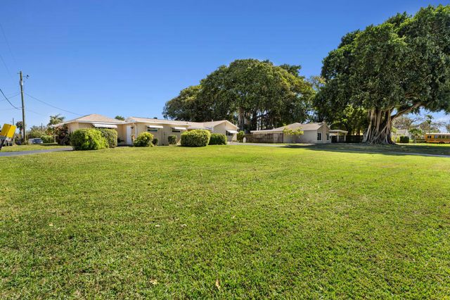 1812 High Ridge Road, Lake Worth, FL 33461