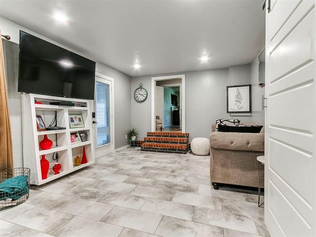 1123 NW 97th Street, Oklahoma City, OK 73114