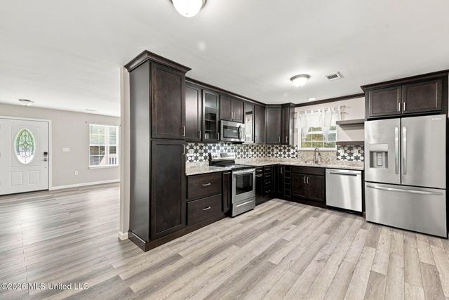 331 Hope Lane, Pass Christian, MS 39571