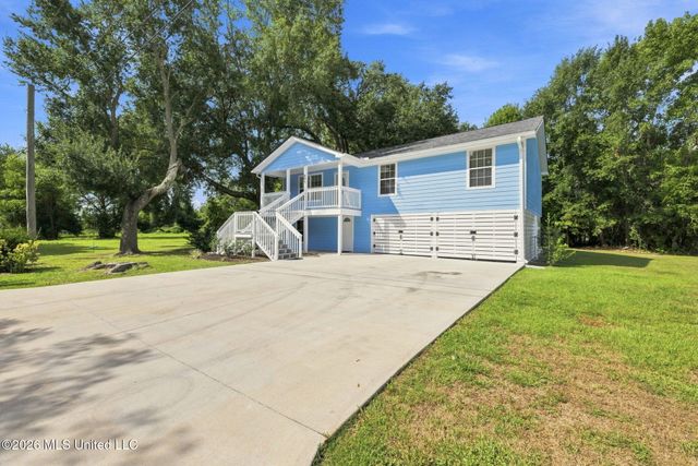 331 Hope Lane, Pass Christian, MS 39571