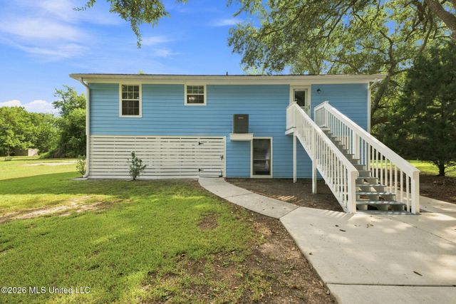 331 Hope Lane, Pass Christian, MS 39571