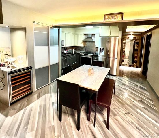 210-19 26th Avenue TL, Bayside, NY 11360