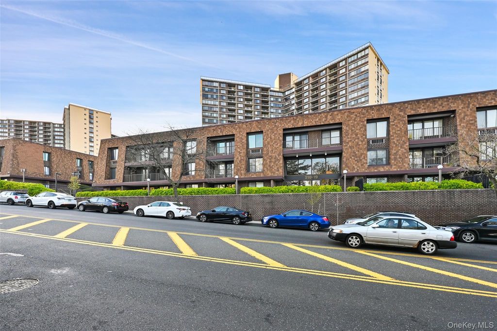 210-19 26th Avenue TL, Bayside, NY 11360