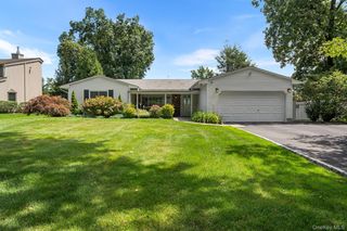 11 Pimlico Drive, Commack, NY 11725