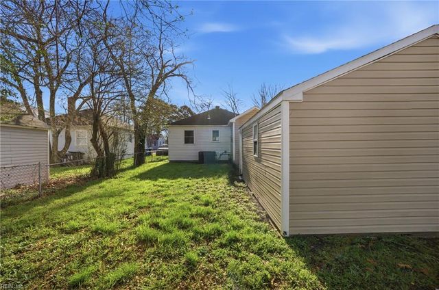 830 Partridge AVE, Chesapeake, VA 23324