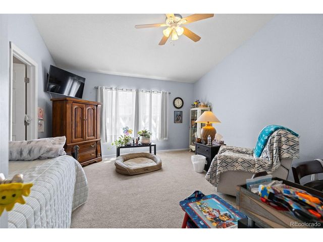 137 Foxglove Dr, Brighton, CO 80601