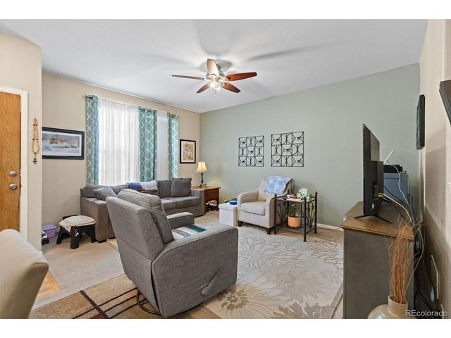 137 Foxglove Dr, Brighton, CO 80601
