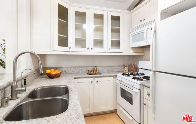 6505 Green Valley Circle 301, Culver City, CA 90230