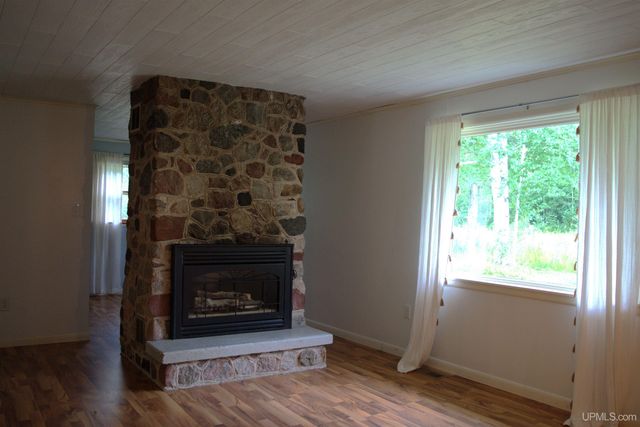 24411 Upper Point Mills Road, Hancock, MI 49930