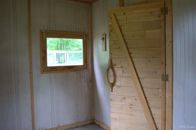 24411 Upper Point Mills Road, Hancock, MI 49930