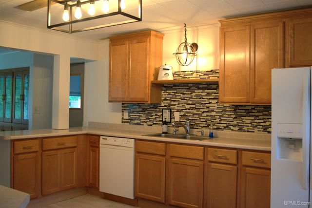 24411 Upper Point Mills Road, Hancock, MI 49930