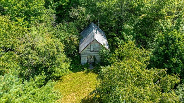 24411 Upper Point Mills Road, Hancock, MI 49930