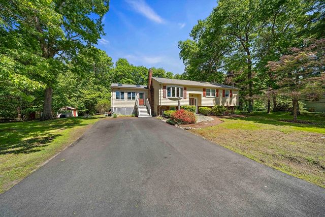 156 Third St, Stoughton, MA 02072