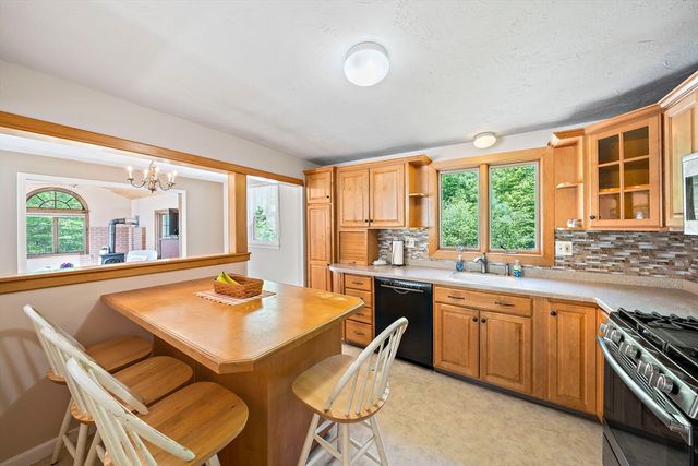 156 Third St, Stoughton, MA 02072