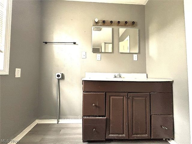 4501 Hyde Avenue, Cleveland, OH 44109