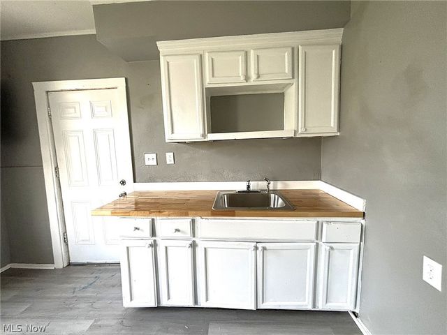 4501 Hyde Avenue, Cleveland, OH 44109