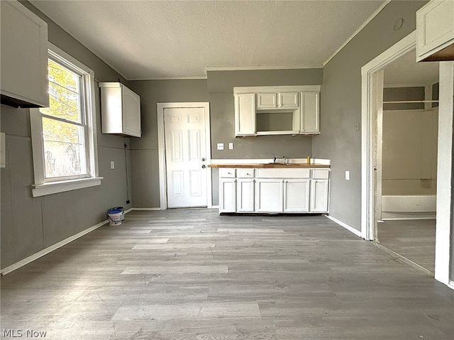4501 Hyde Avenue, Cleveland, OH 44109