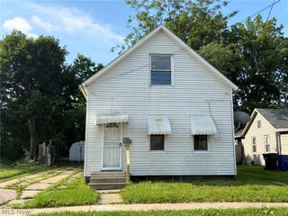 4501 Hyde Avenue, Cleveland, OH 44109