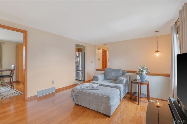 8511 Grandview Drive, Cicero, NY 13039