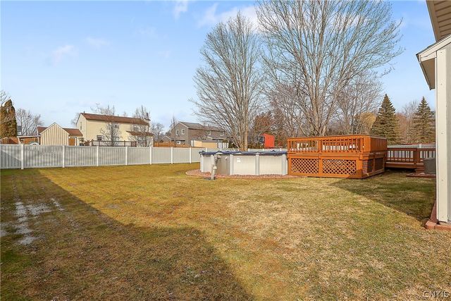 8511 Grandview Drive, Cicero, NY 13039