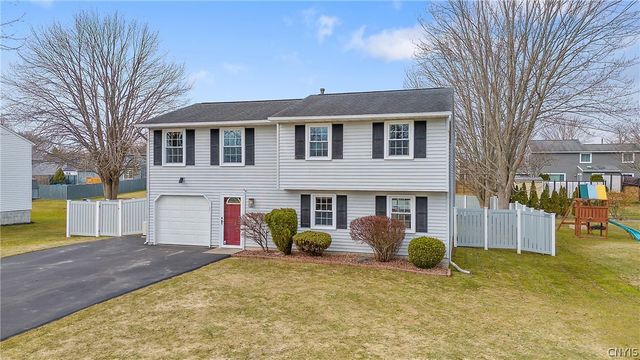 8511 Grandview Drive, Cicero, NY 13039