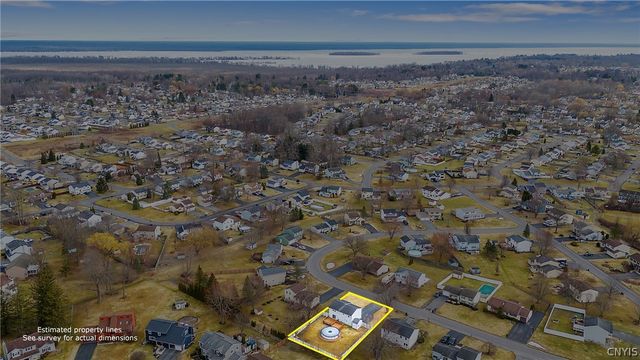 8511 Grandview Drive, Cicero, NY 13039