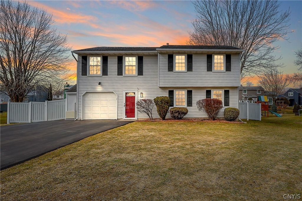 8511 Grandview Drive, Cicero, NY 13039