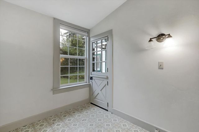 215 Nevada St, Nevada City, CA 95959
