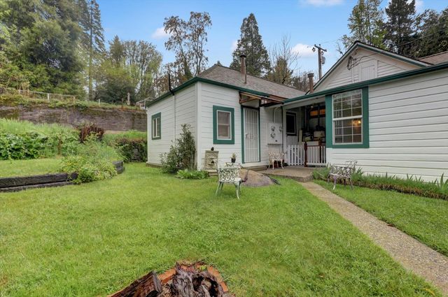 215 Nevada St, Nevada City, CA 95959