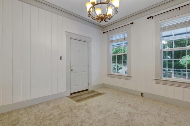 215 Nevada St, Nevada City, CA 95959