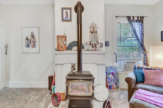 215 Nevada St, Nevada City, CA 95959