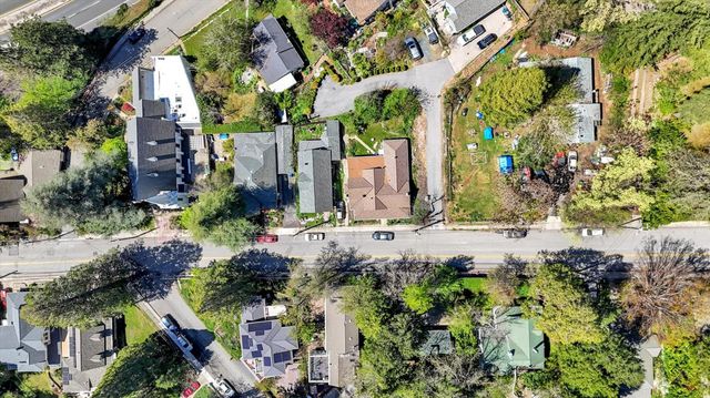 215 Nevada St, Nevada City, CA 95959