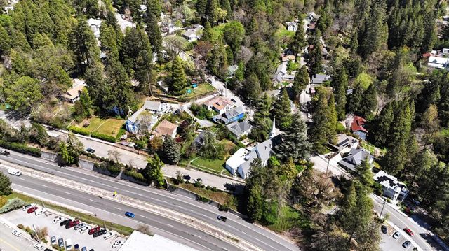 215 Nevada St, Nevada City, CA 95959