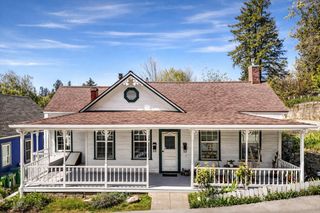 215 Nevada St, Nevada City, CA 95959
