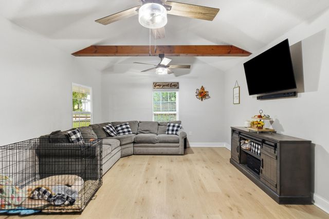 4712 Strawberry Plains Pike, Knoxville, TN 37914