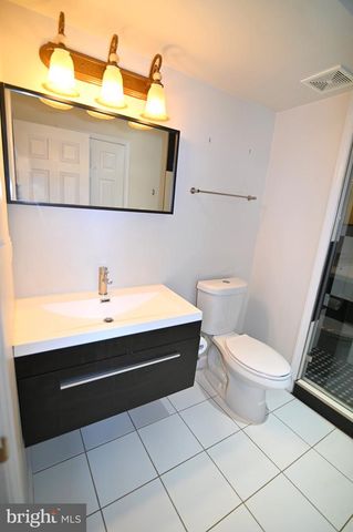 5129 D ST SE, Washington, DC 20019