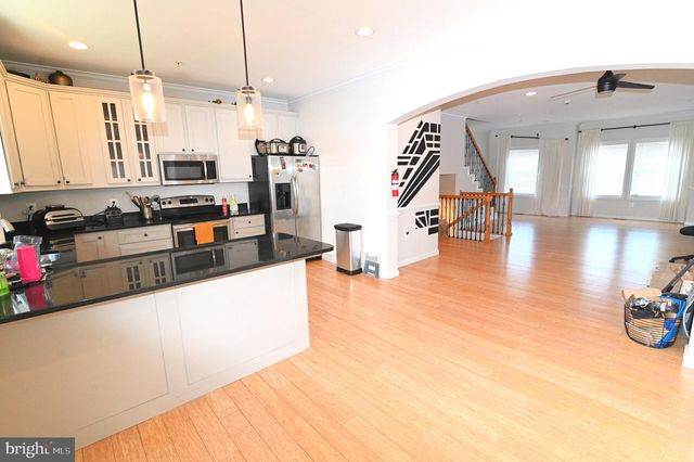 5129 D ST SE, Washington, DC 20019