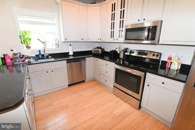 5129 D ST SE, Washington, DC 20019
