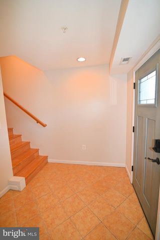 5129 D ST SE, Washington, DC 20019