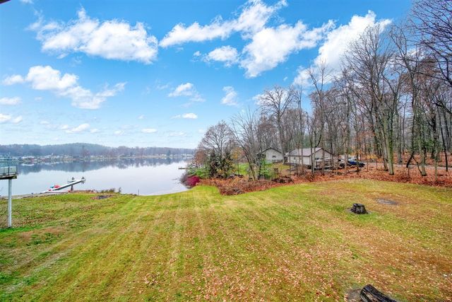 385 Wood Hills Drive, Concord, MI 49237