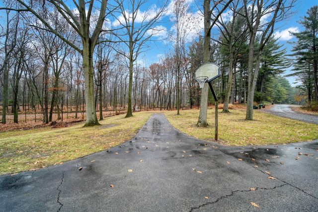 385 Wood Hills Drive, Concord, MI 49237