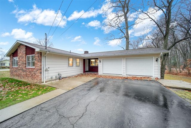 385 Wood Hills Drive, Concord, MI 49237