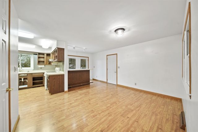 385 Wood Hills Drive, Concord, MI 49237