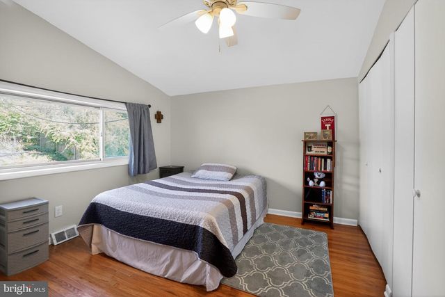 64 RED ROWAN LN, Plymouth Meeting, PA 19462