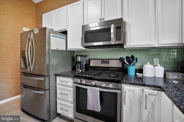 64 RED ROWAN LN, Plymouth Meeting, PA 19462
