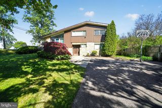 64 RED ROWAN LN, Plymouth Meeting, PA 19462