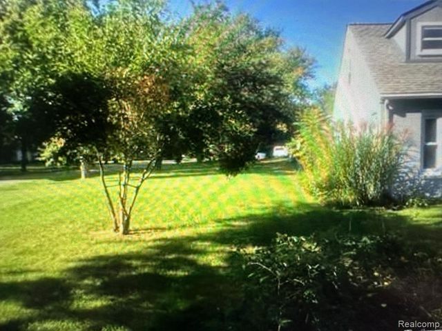 44180 Stassen Avenue, Novi, MI 48375